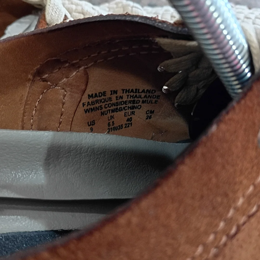 Nike Considered Mule Size 9
